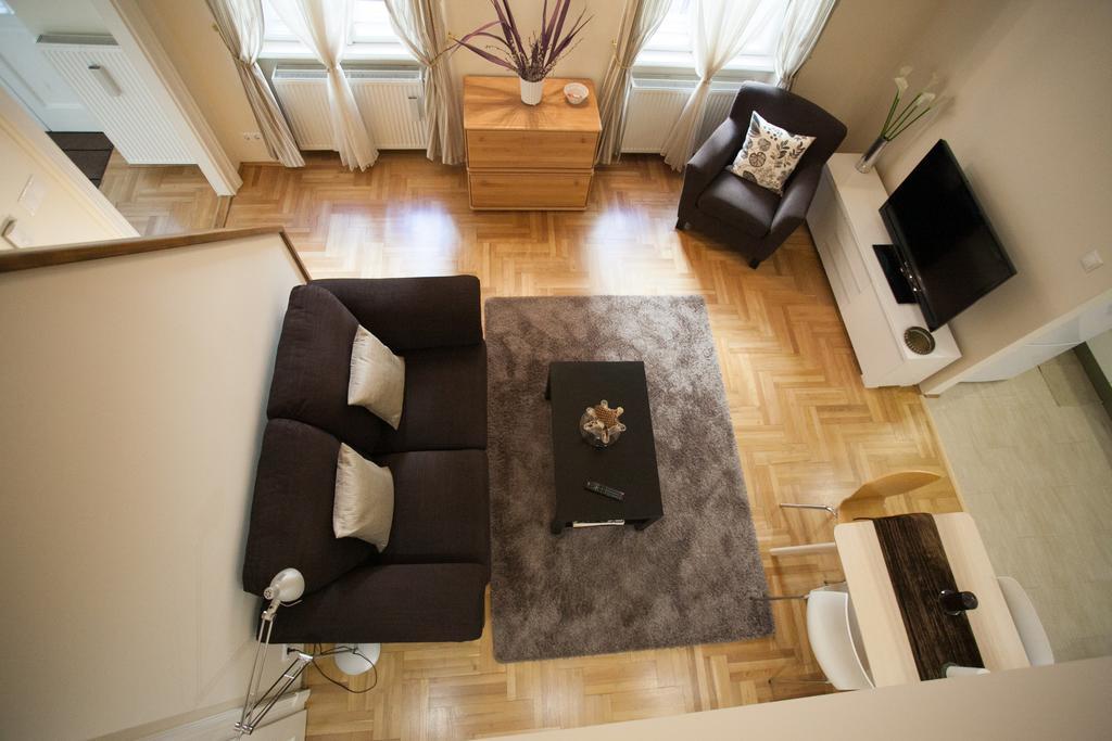 Agora Apartment Будапешт Екстер'єр фото